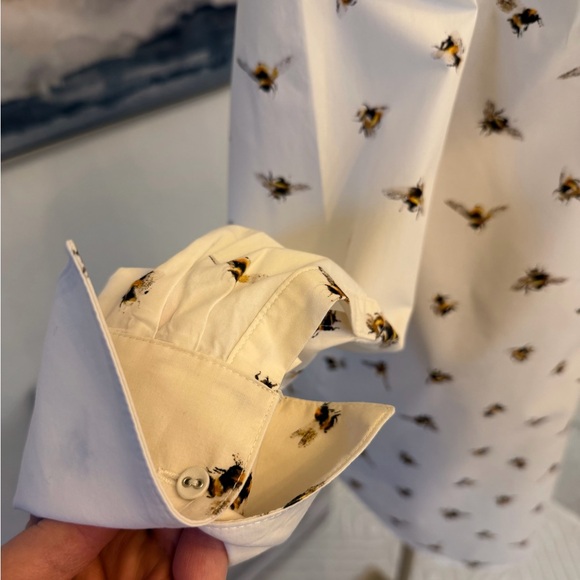 Victoria Beckham for Target Iconic Bee Print Blouse Structured Designer Top - Picture 11 of 15